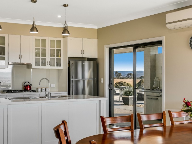 Aloma 90 Cobons Road, Loch Lomond QLD 4370