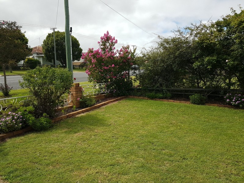 5 Wallace Street, Warwick QLD 4370