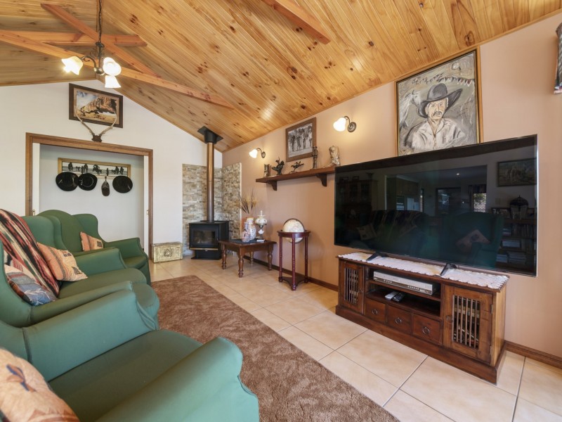 182 Glen Road, Rosenthal Heights QLD 4370