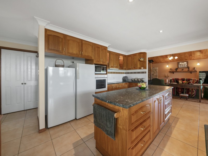 182 Glen Road, Rosenthal Heights QLD 4370