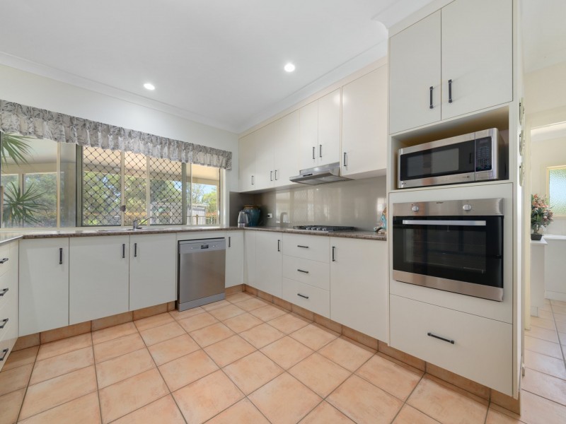 1 Glenhaven Court, Rosenthal Heights QLD 4370