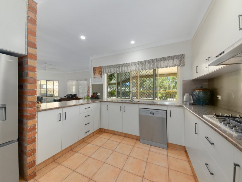 1 Glenhaven Court, Rosenthal Heights QLD 4370