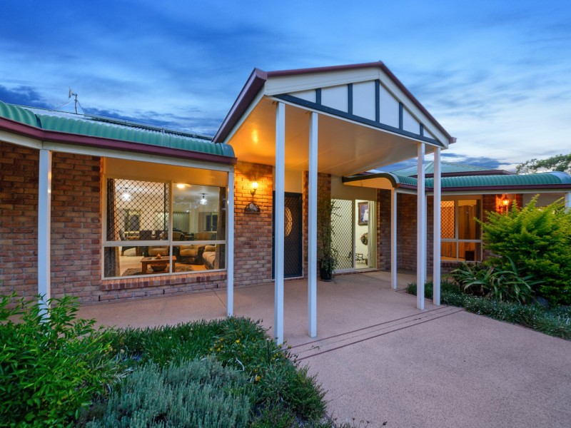 1 Glenhaven Court, Rosenthal Heights QLD 4370