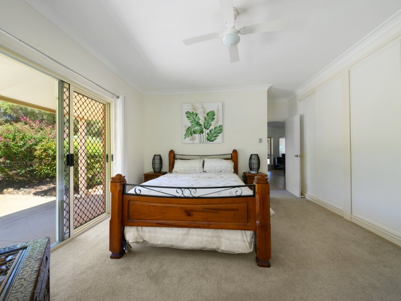 1 Glenhaven Court, Rosenthal Heights QLD 4370