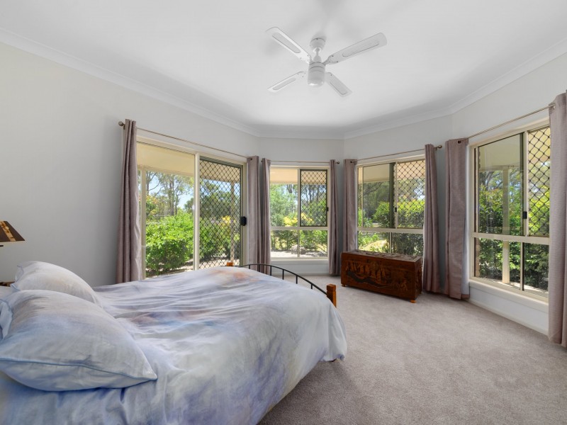 1 Glenhaven Court, Rosenthal Heights QLD 4370