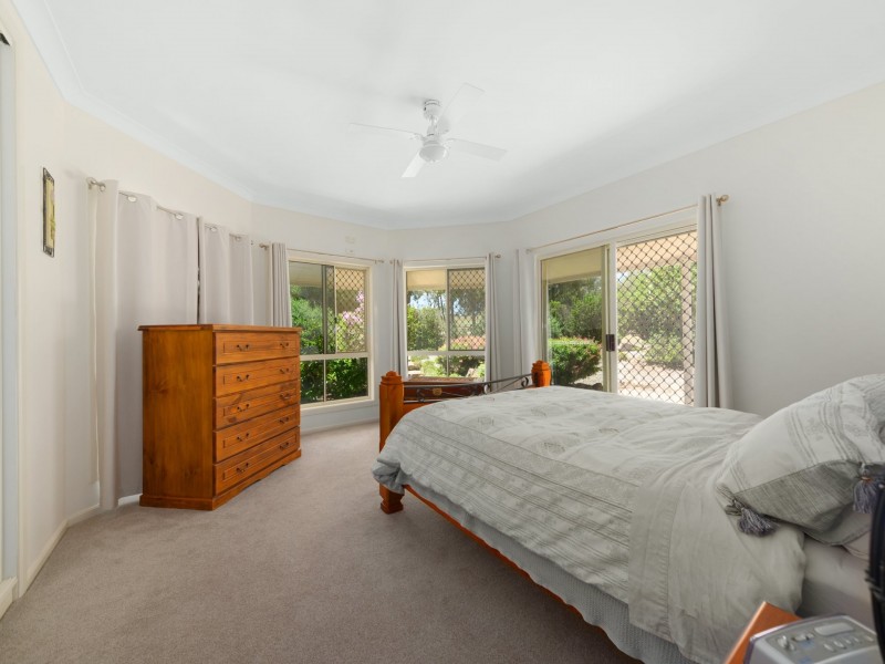 1 Glenhaven Court, Rosenthal Heights QLD 4370