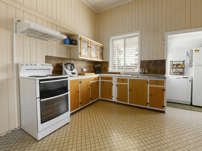 47 Lyons Street, Warwick QLD 4370