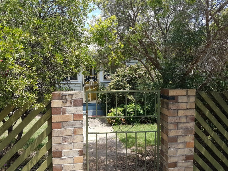 37 Myrtle Avenue, Warwick QLD 4370