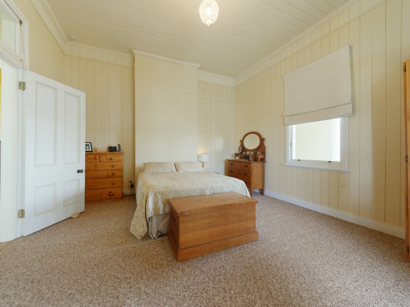 270 Blacksoil Lane, Upper Wheatvale QLD 4370