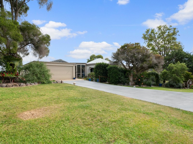 98 Moar Road, Pilton QLD 4361