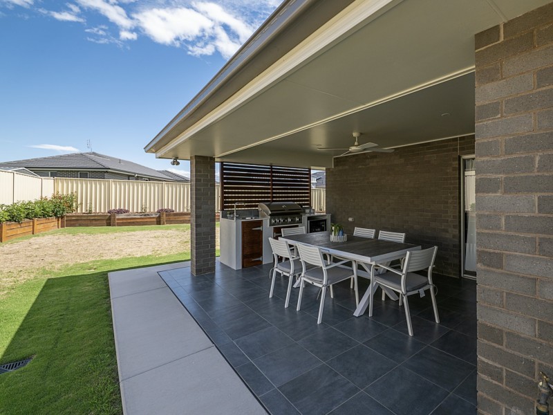 9 Lakeview Avenue, Warwick QLD 4370