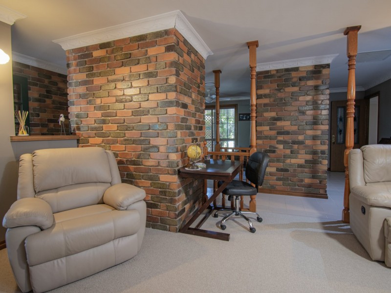 8 Matthew Jones Drive, Rosenthal Heights QLD 4370