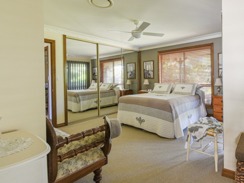 8 Matthew Jones Drive, Rosenthal Heights QLD 4370