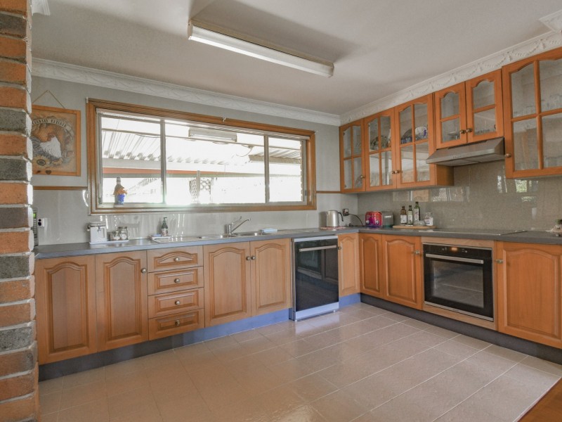 8 Matthew Jones Drive, Rosenthal Heights QLD 4370