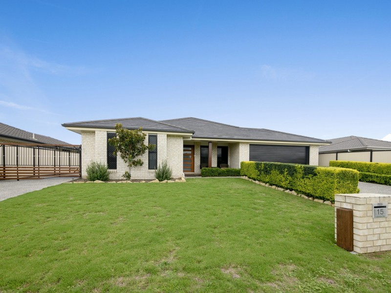 15 Lakeview Avenue, Warwick QLD 4370