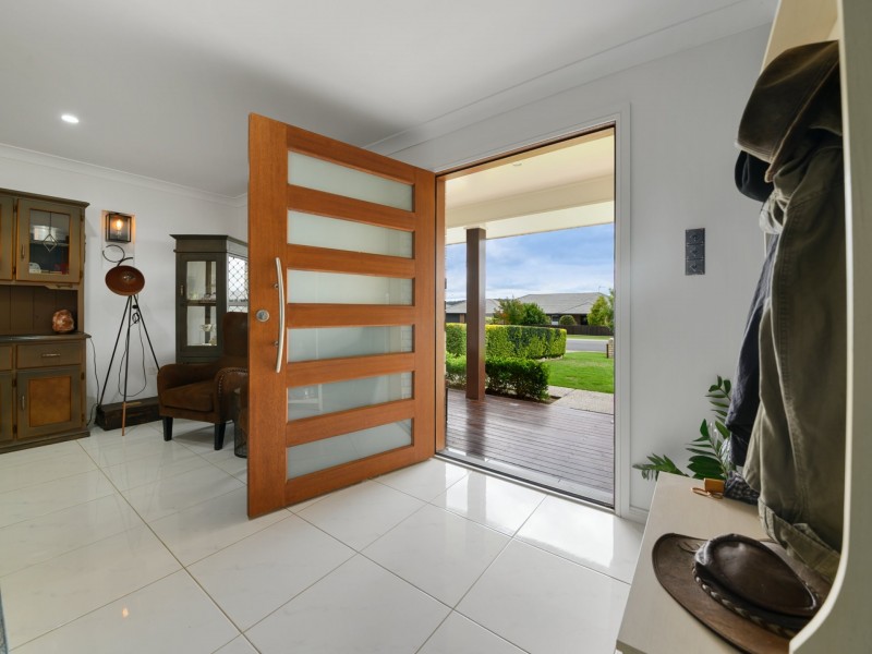 15 Lakeview Avenue, Warwick QLD 4370