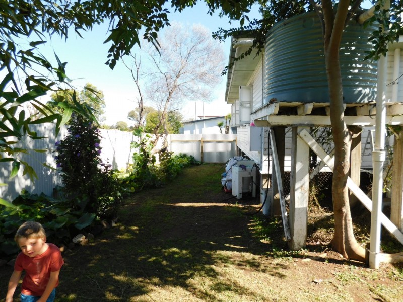 2 Mill Street, Warwick QLD 4370