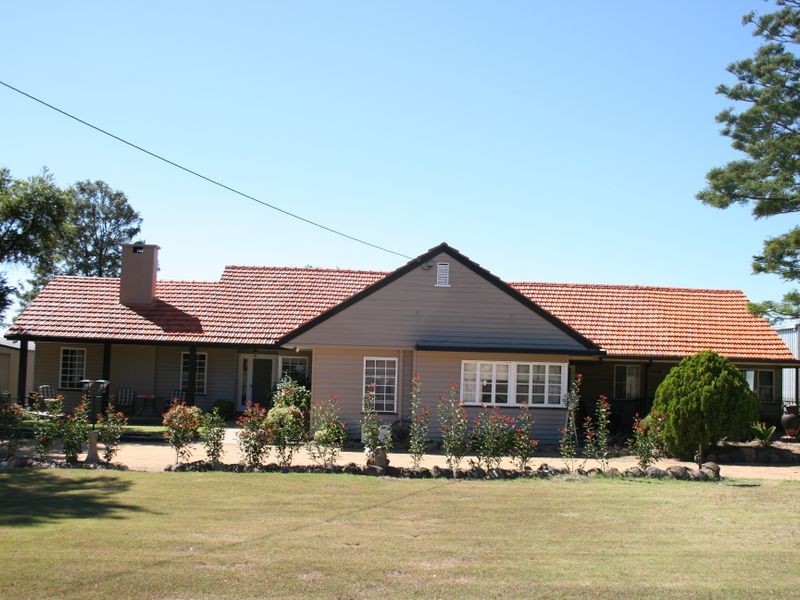 36 WALLACE ST, Warwick QLD 4370