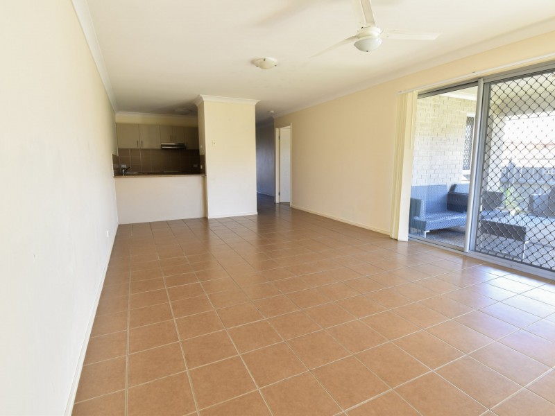 Unit 1 35 Capital drive, Rosenthal Heights QLD 4370