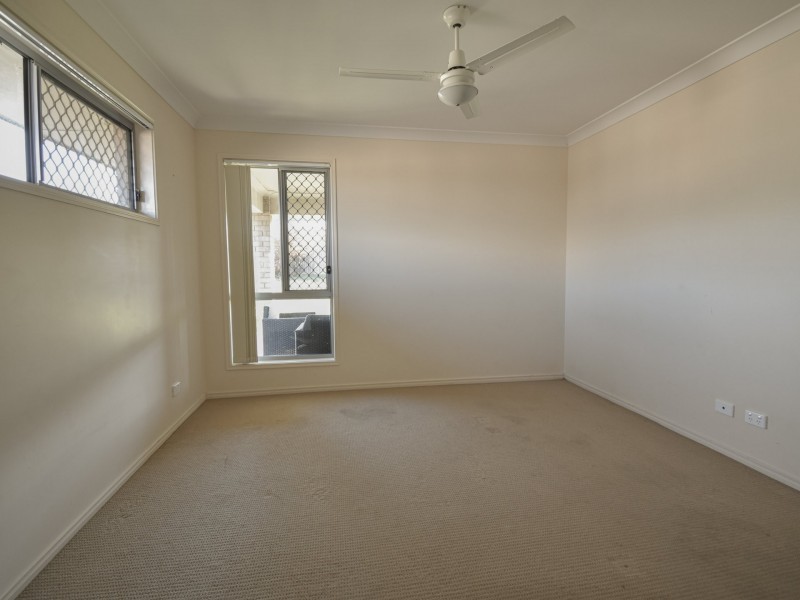 Unit 1 35 Capital drive, Rosenthal Heights QLD 4370