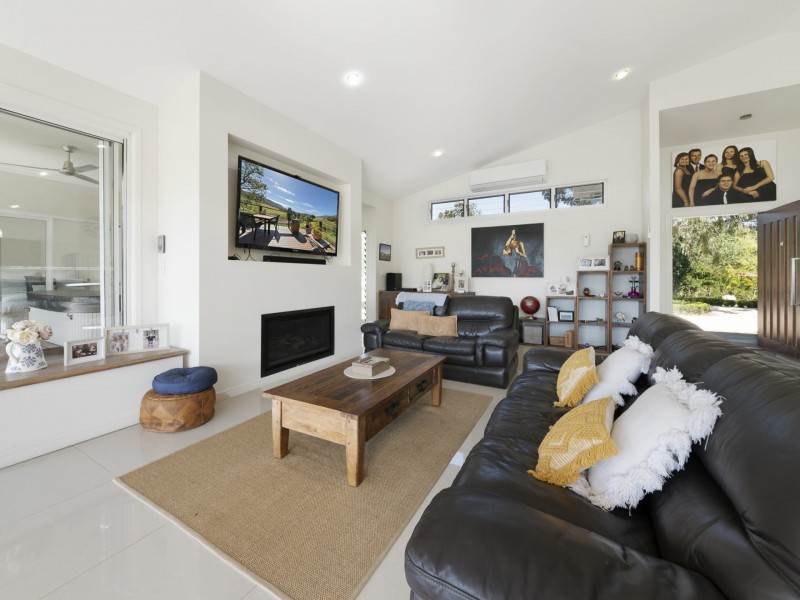 737 Top Swanfels Road, Swanfels QLD 4371