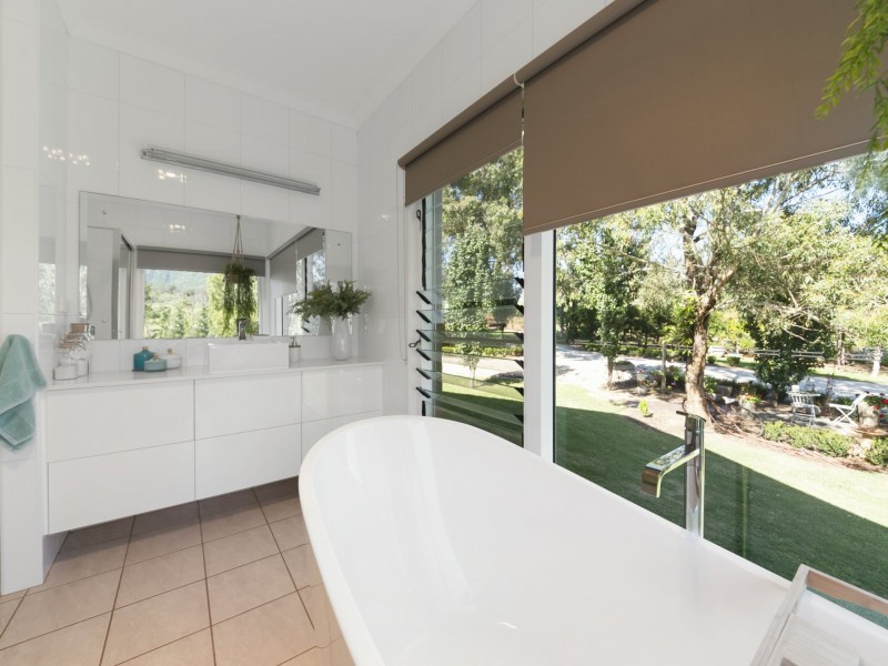 737 Top Swanfels Road, Swanfels QLD 4371