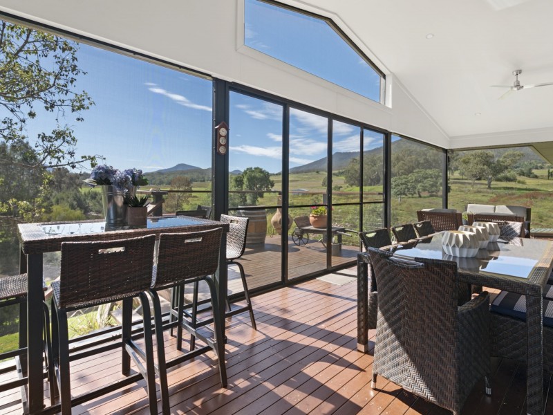 737 Top Swanfels Road, Swanfels QLD 4371