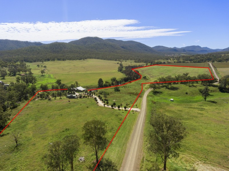 737 Top Swanfels Road, Swanfels QLD 4371