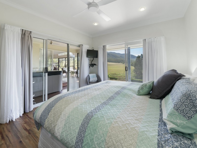 737 Top Swanfels Road, Swanfels QLD 4371