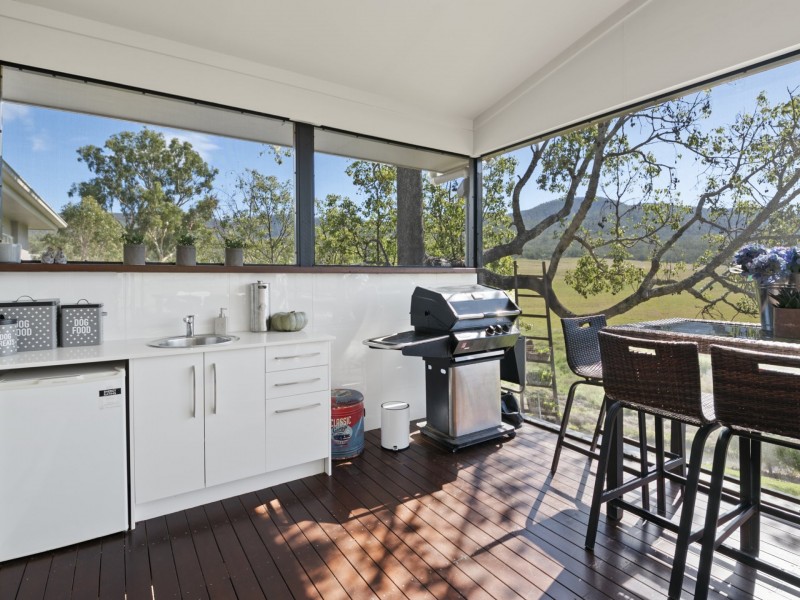 737 Top Swanfels Road, Swanfels QLD 4371