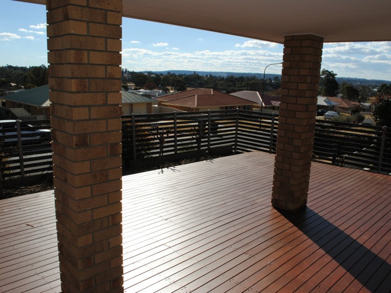 2 Tea Tree Rise, Warwick QLD 4370