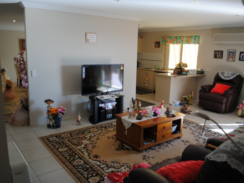 2 Tea Tree Rise, Warwick QLD 4370