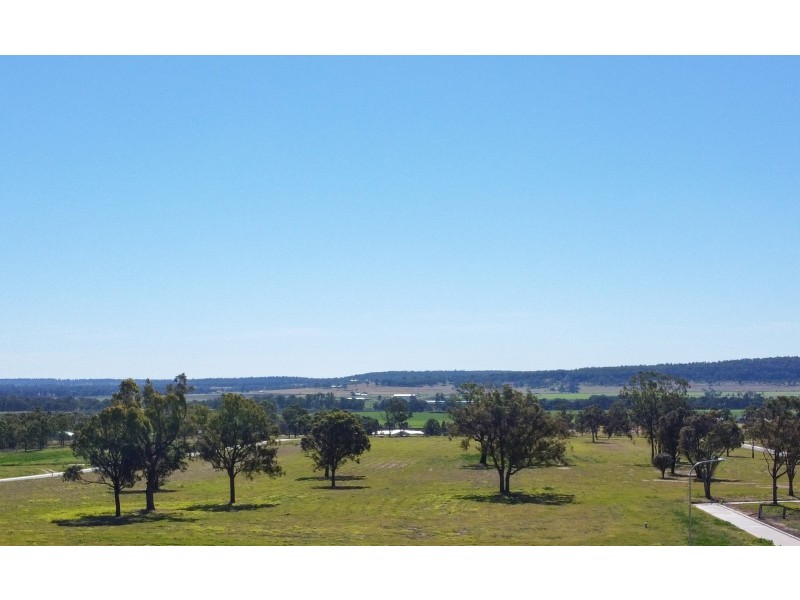 184 Warner  Street, Rosenthal Heights QLD 4370