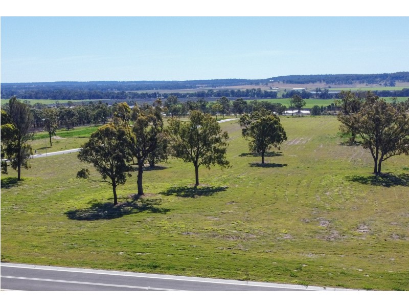 184 Warner  Street, Rosenthal Heights QLD 4370