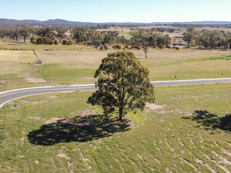 184 Warner  Street, Rosenthal Heights QLD 4370