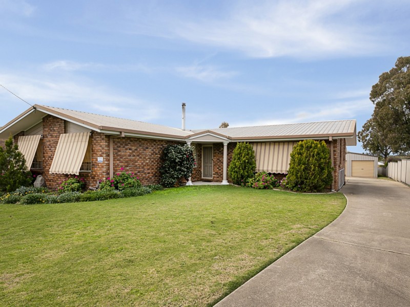 16 Ross Street, Warwick QLD 4370