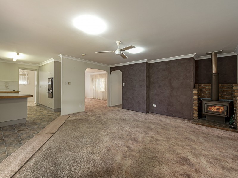 16 Ross Street, Warwick QLD 4370