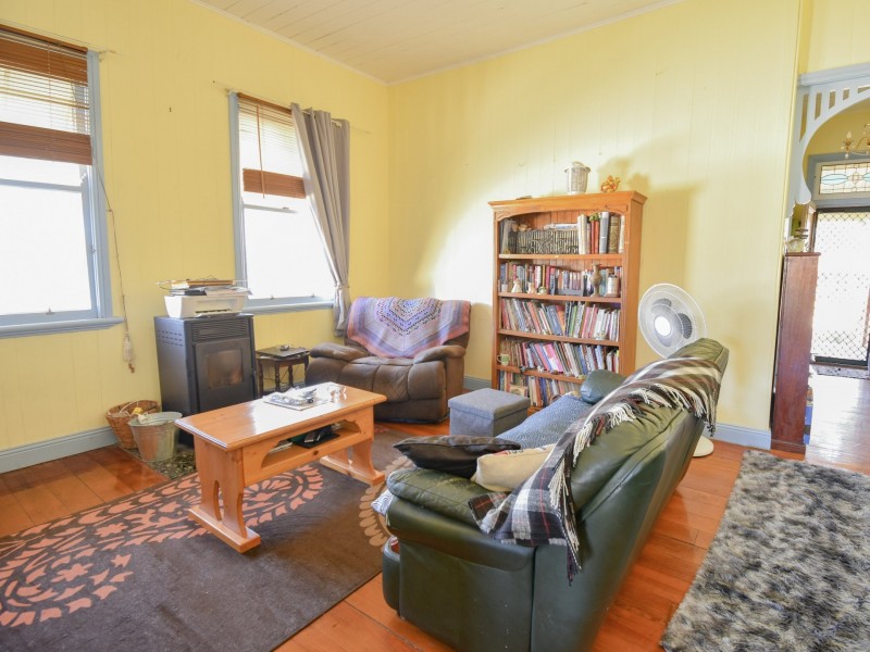 22 O’Brien Street, Rosenthal Heights QLD 4370