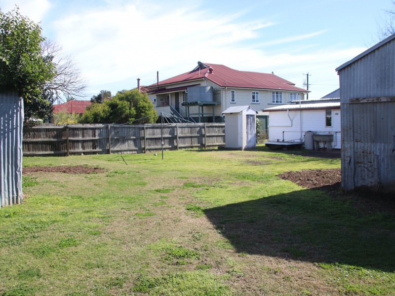 61 Percy Street, Warwick QLD 4370