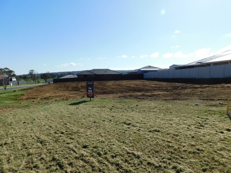 45 Doncaster Drive, Rosenthal Heights QLD 4370