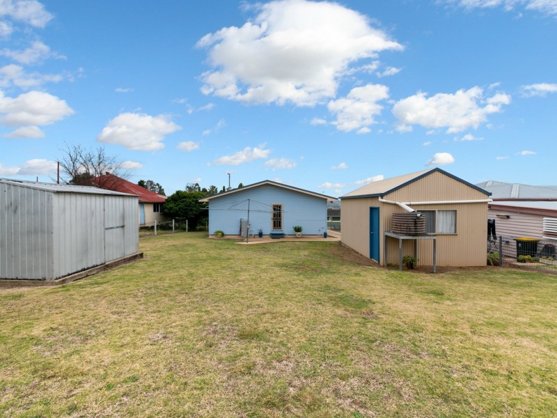 2A Braemar Street, Warwick QLD 4370