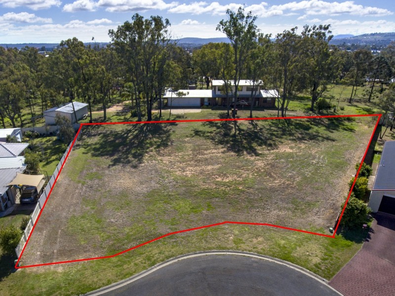 19 Davis Place, Warwick QLD 4370