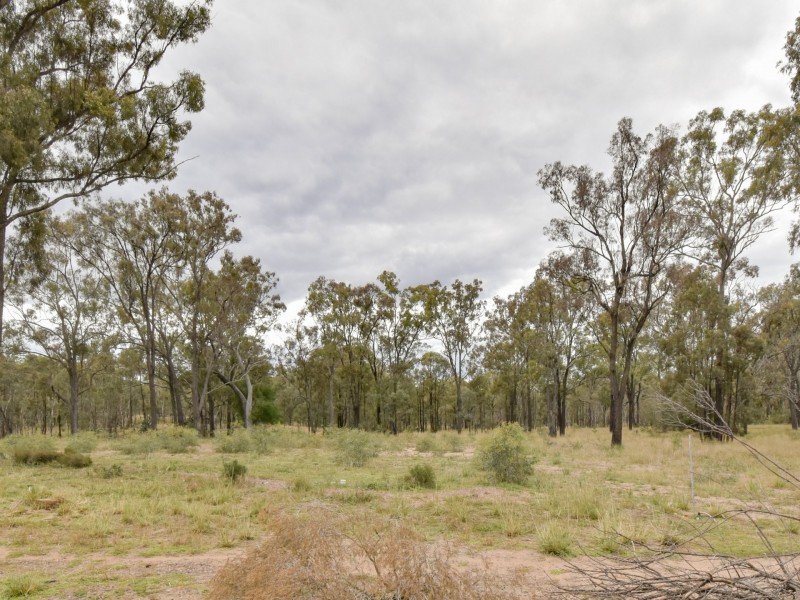 69 Iron Bark Lane, Leslie Dam QLD 4370