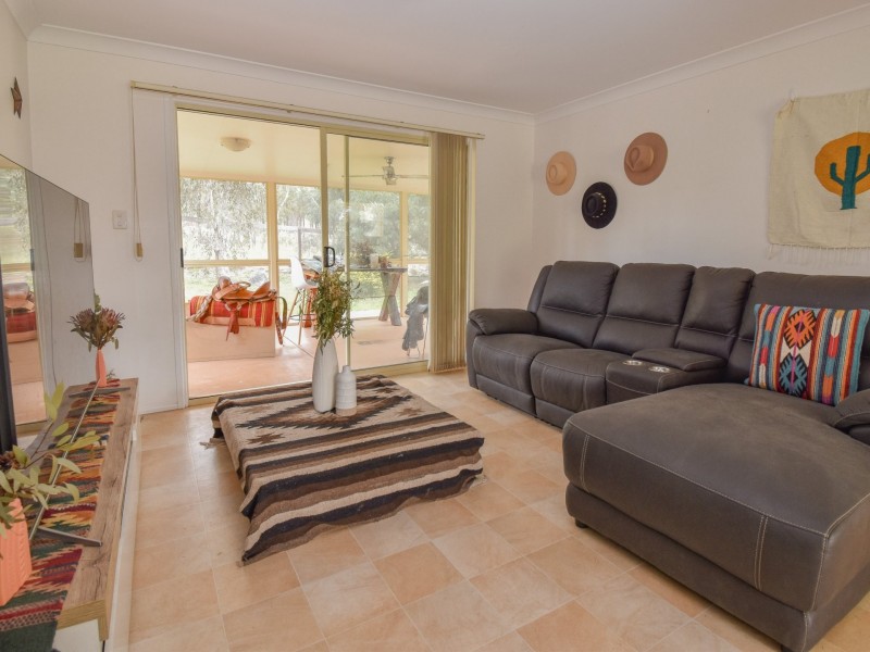 69 Iron Bark Lane, Leslie Dam QLD 4370