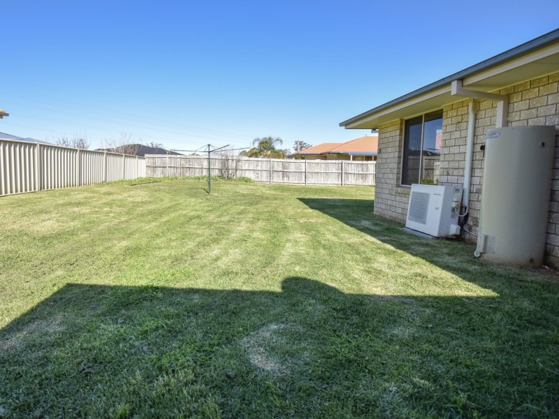 6 Iceberg Court, Warwick QLD 4370