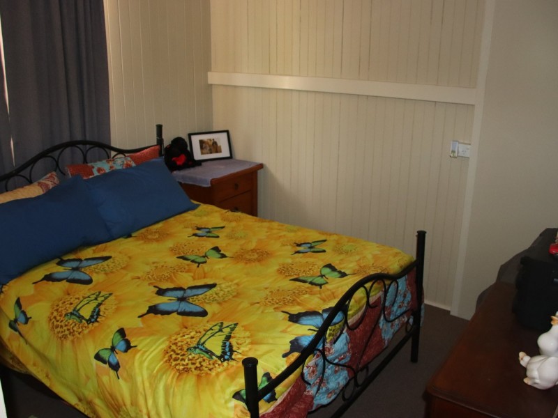 99 Baron Street, Hendon QLD 4362