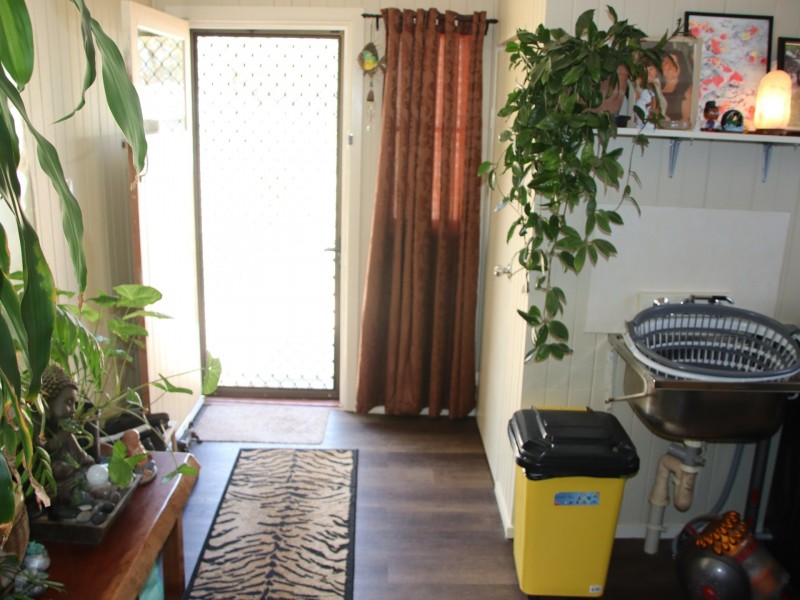 99 Baron Street, Hendon QLD 4362