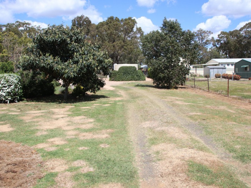 99 Baron Street, Hendon QLD 4362