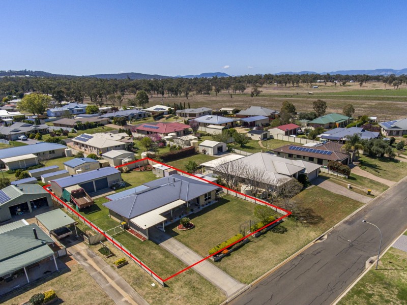 6 Hans Borgar Court, Warwick QLD 4370