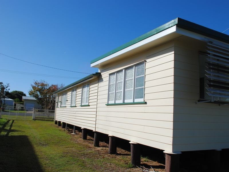 17 Dragon Street, Warwick QLD 4370